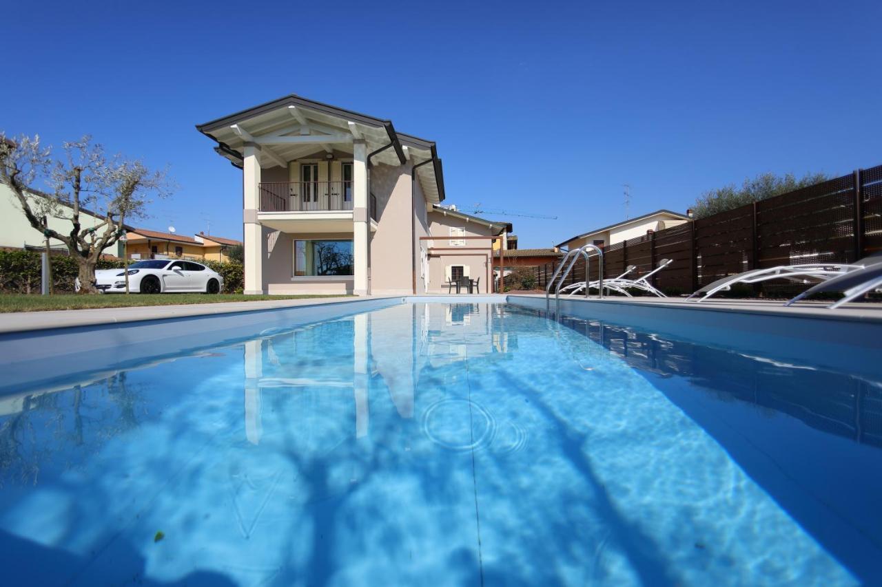 Villa Zarina - Up To 12 People Peschiera del Garda Exterior photo